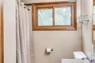 231 Beachfield Dr, Battle Creek, MI 49015 - Photo 14