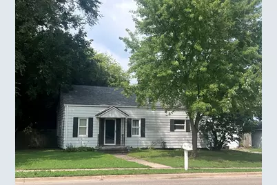 703 E Front Street, Buchanan, MI 49107 - Photo 2