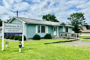 305 N Paul St, Dowagiac, MI 49047 - Photo 1