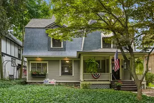 243 Orchard Hill St SE, Grand Rapids, MI 49506 - Photo 2