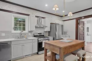 243 Orchard Hill St SE, Grand Rapids, MI 49506 - Photo 12
