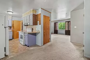 306 W Beryl St, Scottville, MI 49454 - Photo 6