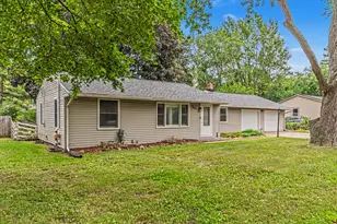 562 Brookside Rd, Ypsilanti, MI 48197 - Photo 2