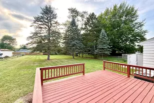 10348 Dewberry St, Portage, MI 49024 - Photo 2