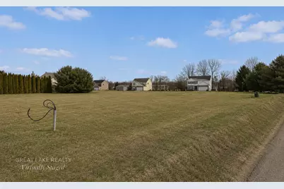 561 Wittenberg Path, Saint Joseph, MI 49085 - Photo 16