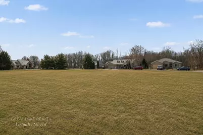 561 Wittenberg Path, Saint Joseph, MI 49085 - Photo 14