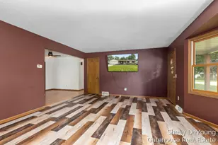 3078 Paris Park Dr SE, Kentwood, MI 49512 - Photo 4