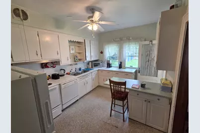 111 Cedar Street, Paw Paw, MI 49079 - Photo 18