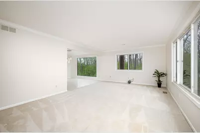 3949 Waldenwood Drive, Ann Arbor, MI 48105 - Photo 4