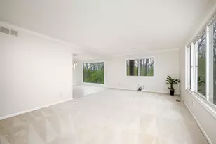 3949 Waldenwood Dr, Ann Arbor, MI 48105 - Photo 4