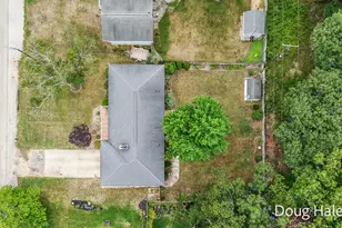 1674 Bonneville Dr, Norton Shores, MI 49441 - Photo 42