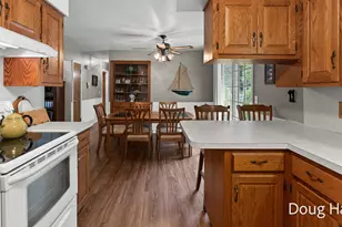 1674 Bonneville Dr, Norton Shores, MI 49441 - Photo 20