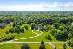 560 Saddlebrook Dr NE, Ada, MI 49301 - Photo 132
