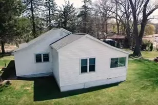 41193 N Park St, Paw Paw, MI 49079 - Photo 4