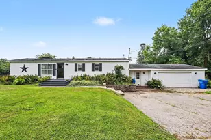110 Dotson Dr, Sherwood, MI 49089 - Photo 2