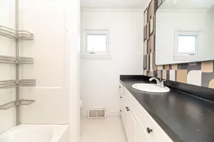 609 N Jackson St, Ionia, MI 48846 - Photo 20