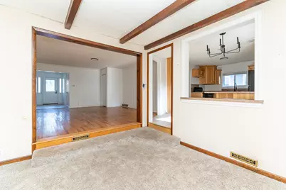 609 N Jackson Street, Ionia, MI 48846 - Photo 12