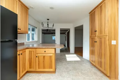 609 N Jackson Street, Ionia, MI 48846 - Photo 8