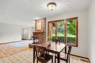 604 Flower St, Three Rivers, MI 49093 - Photo 8