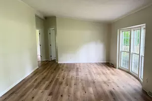3084 S Pipestone Rd, Benton Harbor, MI 49022 - Photo 4