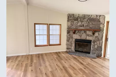 3084 S Pipestone Road, Benton Harbor, MI 49022 - Photo 2