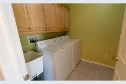 9084 Colony Park Drive, Ypsilanti, MI 48197 - Photo 32