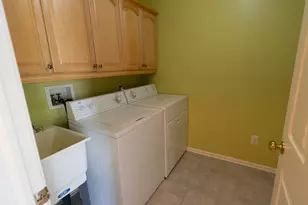 9084 Colony Park Dr, Ypsilanti, MI 48197 - Photo 32