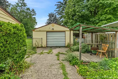 348 Ridgewood Street SE, Grand Rapids, MI 49548 - Photo 12
