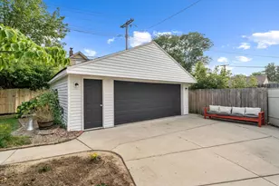 29941 Leona Ct, Garden City, MI 48135 - Photo 32