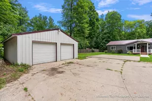 8270 Bradley Rd, Belding, MI 48809 - Photo 10