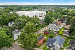 1024 Butterworth St SW, Grand Rapids, MI 49504 - Photo 16