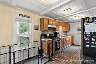 1024 Butterworth St SW, Grand Rapids, MI 49504 - Photo 34
