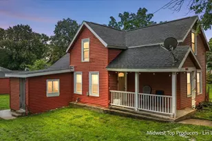 1024 Butterworth St SW, Grand Rapids, MI 49504 - Photo 1
