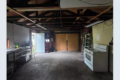 27041 Brettonwoods Street, Madison Heights, MI 48071 - Photo 10