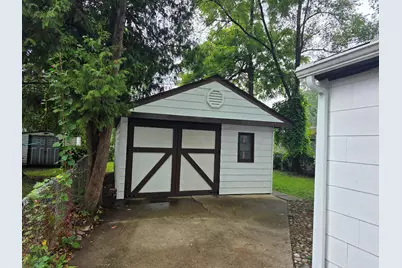 27041 Brettonwoods Street, Madison Heights, MI 48071 - Photo 4