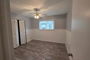 27041 Brettonwoods St, Madison Heights, MI 48071 - Photo 22