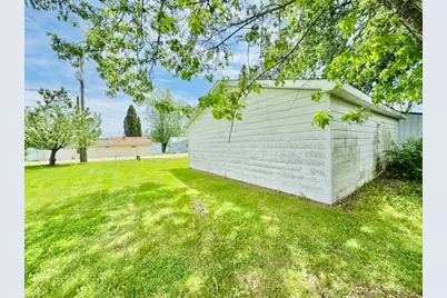 2375 Tamarack Street, Lake Odessa, MI 48849 - Photo 32
