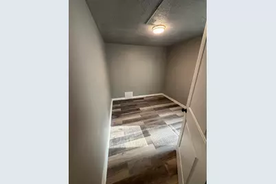 19928 Annott Avenue, Detroit, MI 48205 - Photo 6