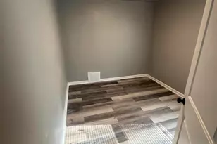 19928 Annott Ave, Detroit, MI 48205 - Photo 6