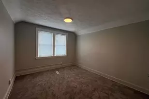 1025 Hamilton Ave NW, Grand Rapids, MI 49504 - Photo 10