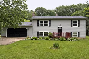 1313 Battle Creek Rd, Charlotte, MI 48813 - Photo 1