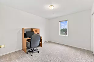2700 Cape Coral Dr SW, Wyoming, MI 49418 - Photo 20