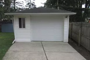 31469 Fairchild St, Westland, MI 48186 - Photo 4