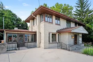2318 Lake Dr SE, East Grand Rapids, MI 49506 - Photo 28