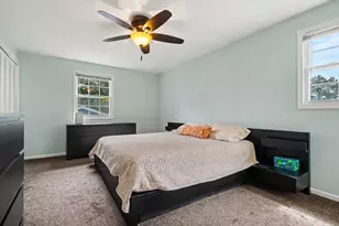 1446 Mapleview St SE, Kentwood, MI 49508 - Photo 10
