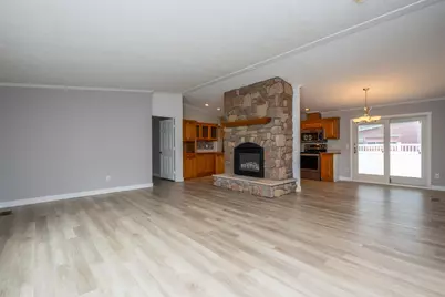 2199 Broadway, Benton Harbor, MI 49022 - Photo 6