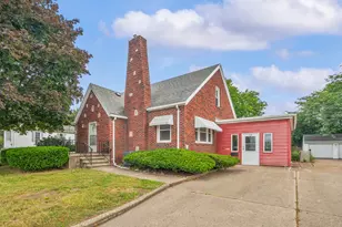 1209 Napier Ave, Saint Joseph, MI 49085 - Photo 1