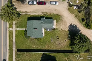264 N Cass St, Morley, MI 49336 - Photo 10