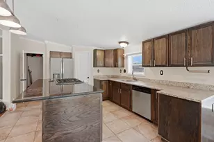 582 Leenhouts St, Kalamazoo, MI 49048 - Photo 12