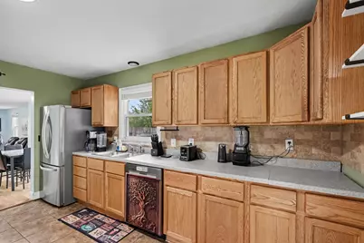 933 Benjamin Avenue NE, Grand Rapids, MI 49503 - Photo 8